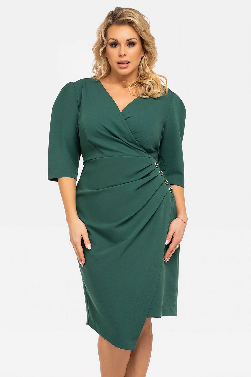 Plus size dress model 190962